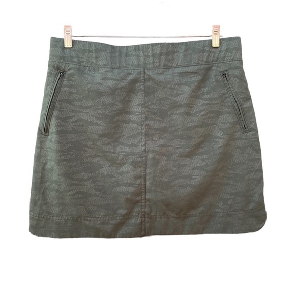 Orvis Stretch Travel Skort Embossed Camo Print Sz XL - Picture 1 of 11